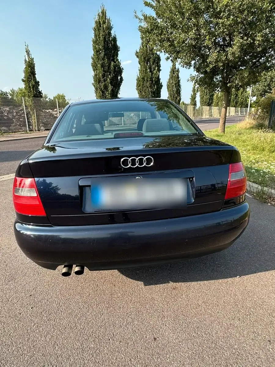 Gebraucht Audi A4 193 PS (141 kW) 1998 Blau Limousine