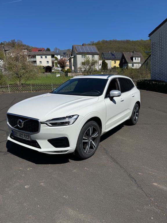 Weiß Gebraucht 2018 Volvo XC60 R-Design SUV | 27.500 € (Guter Preis) - Bild 1/4