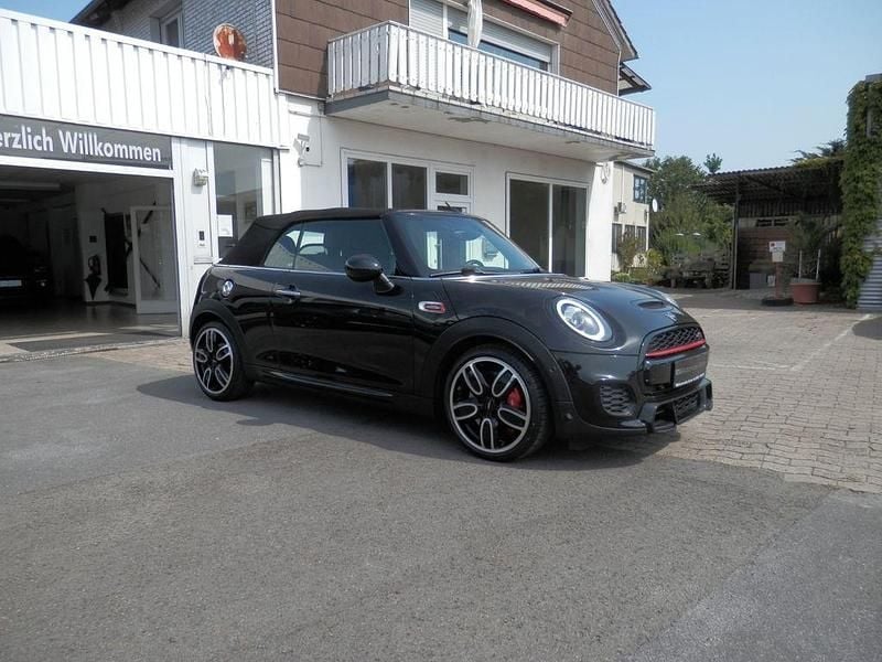 Schwarz Gebraucht 2018 Mini John Cooper Works Cabriolet Cabrio | 22.790 € (Superpreis) - Bild 1/4