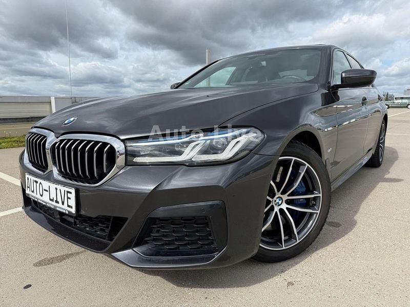 Sophistograu brillanteffekt Gebraucht 2021 BMW 530 M Sport Limousine | 39.990 € (Fairer Preis) - Bild 1/4