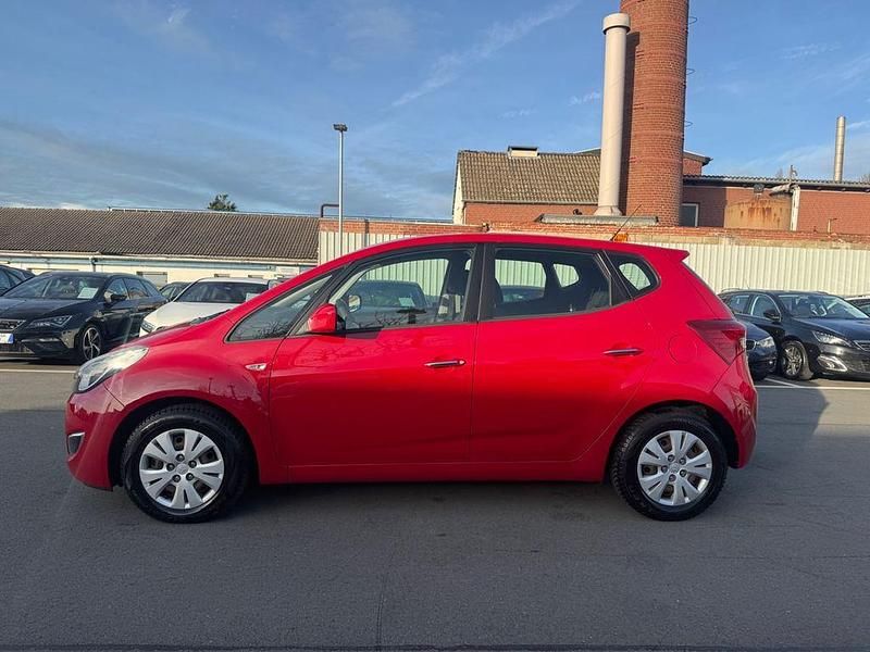 Gebraucht Hyundai ix20 Edition 116 PS (85 kW) 2013 Rot Kleinwagen