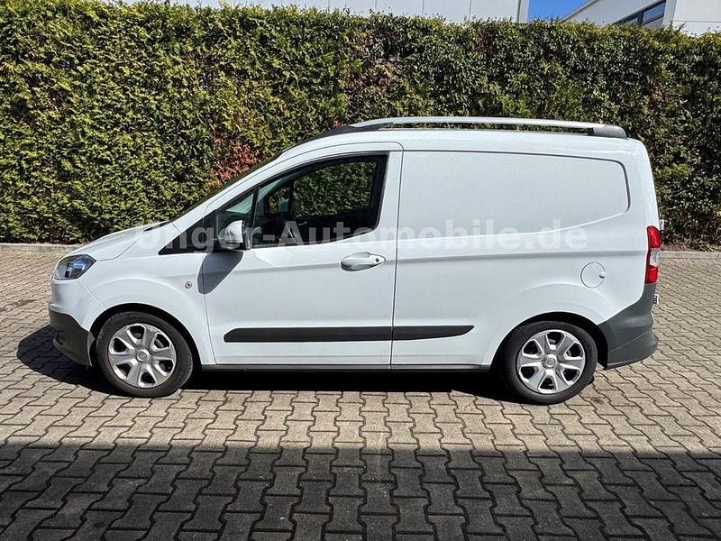 Gebraucht Ford Transit Trend 101 PS (74 kW) 2017 Frostweiß Van / Kleinbus