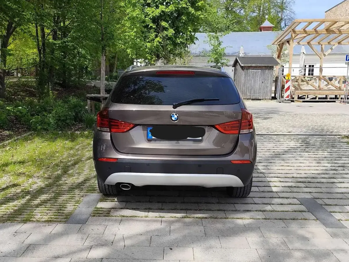 Gebraucht BMW X1 143 PS (105 kW) 2011 Braun SUV