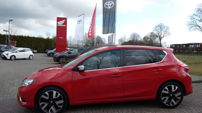 Gebraucht Nissan Pulsar 110 PS (80 kW) 2017 Rot Limousine