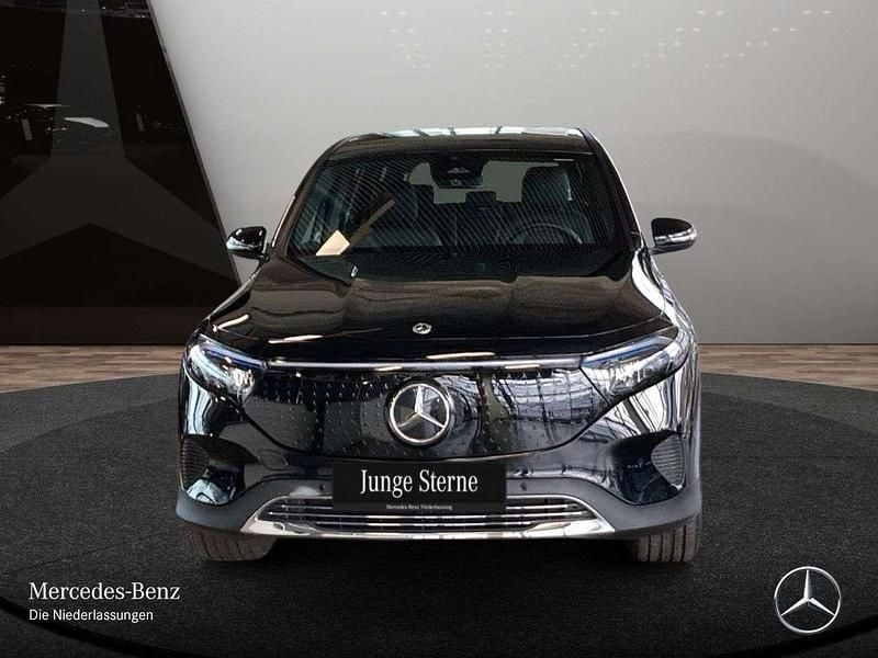 Gebraucht Mercedes EQB250 Advanced 139 kW (190 PS) 2025 Kosmosschwarz SUV