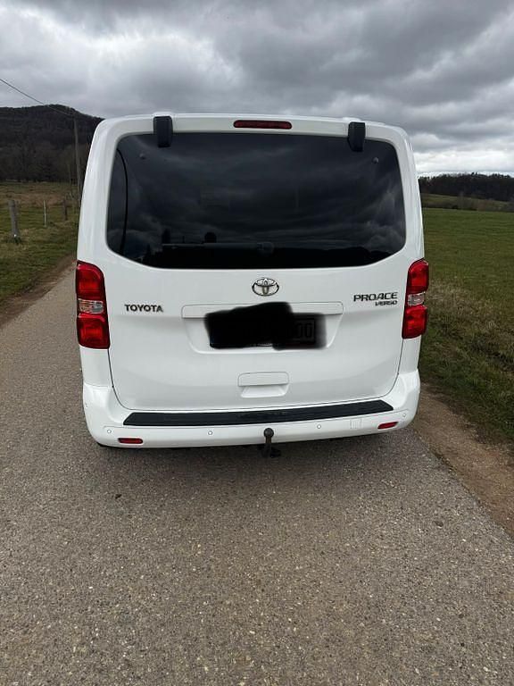 Gebraucht Toyota Proace Executive 177 PS (130 kW) 2021 Weiß Van / Kleinbus