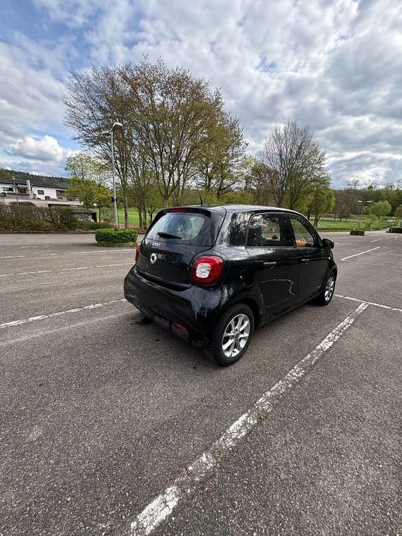 Gebraucht Smart ForFour Passion 90 PS (66 kW) 2017 Schwarz Kleinwagen