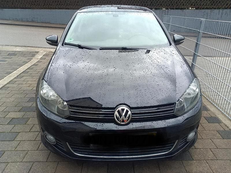 Gebraucht VW Golf R-line 120 PS (88 kW) 2010 Schwarz Coupé