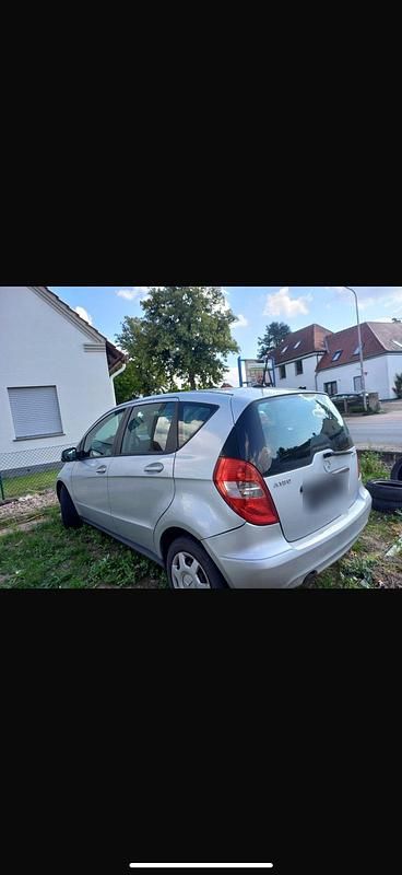 Gebraucht Mercedes A180 109 PS (80 kW) 2009 Silber Kleinwagen