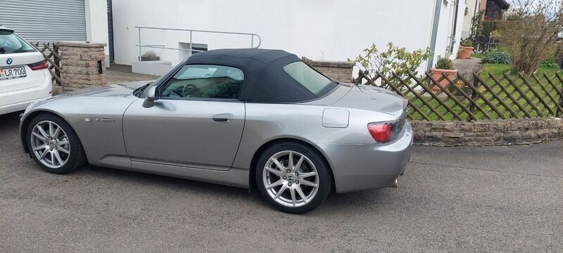 Grau Gebraucht 2000 Honda S 2000 LS Cabrio | 35.900 € (Teuer) - Bild 1/4