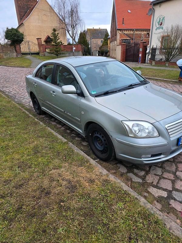 Gebraucht Toyota Avensis Executive 129 PS (94 kW) 2004 Grün Limousine