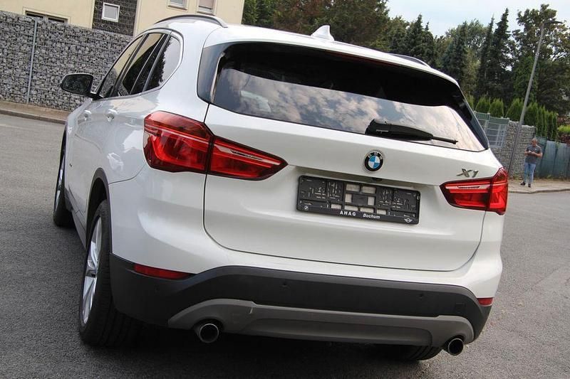 Gebraucht BMW X1 Advantage 192 PS (141 kW) 2015 Weiß SUV