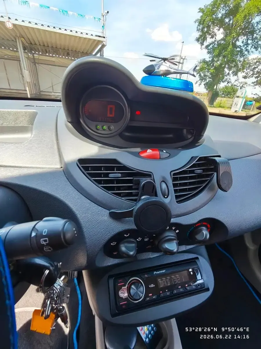 Gebraucht Renault Twingo 58 PS (42 kW) 2010 Blau Kleinwagen