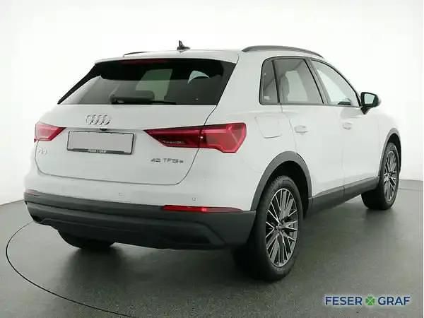 Gebraucht Audi Q3 Ambiente 245 PS (180 kW) 2022 Gletscherweiß SUV