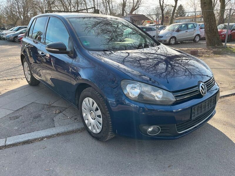 Blau Gebraucht 2012 VW Golf VII Style Limousine | 2.900 € (Guter Preis) - Bild 1/4
