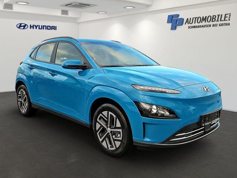 Gebraucht Hyundai Kona Select 100 kW (136 PS) 2023 Blau SUV