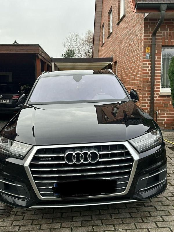 Schwarz Gebraucht 2015 Audi Q7 SUV | 26.500 € (Fairer Preis) - Bild 1/4