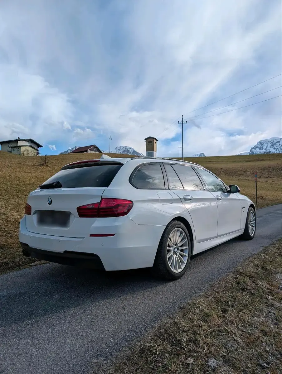 Gebraucht BMW 530 M Sport 258 PS (189 kW) 2014 Weiß Kombi