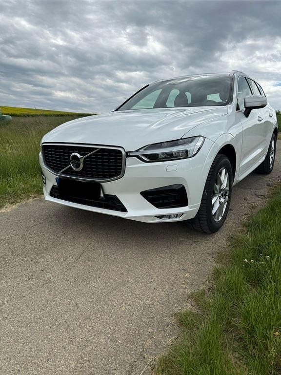 Weiß Gebraucht 2018 Volvo XC60 R-Design SUV | 21.000 € (Superpreis) - Bild 1/4