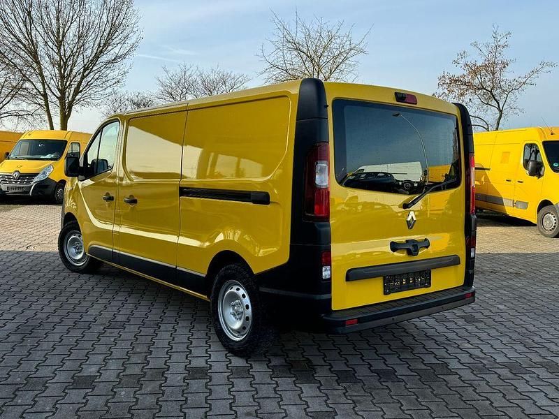 Gebraucht Renault Trafic Komfort 120 PS (88 kW) 2020 Gelb Van / Kleinbus