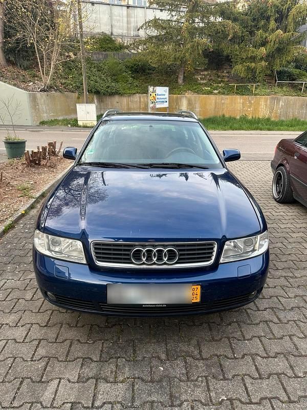 Blau Gebraucht 2000 Audi A4 Kombi | 1.000 € (Superpreis) - Bild 1/4