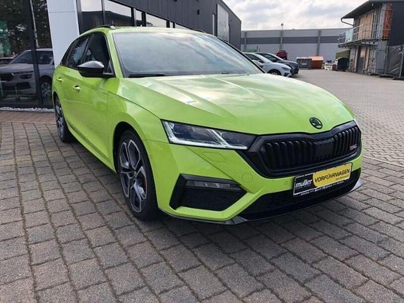 Gebraucht Skoda Octavia RS 245 PS (180 kW) 2024 Grün (mamba grün) Kombi