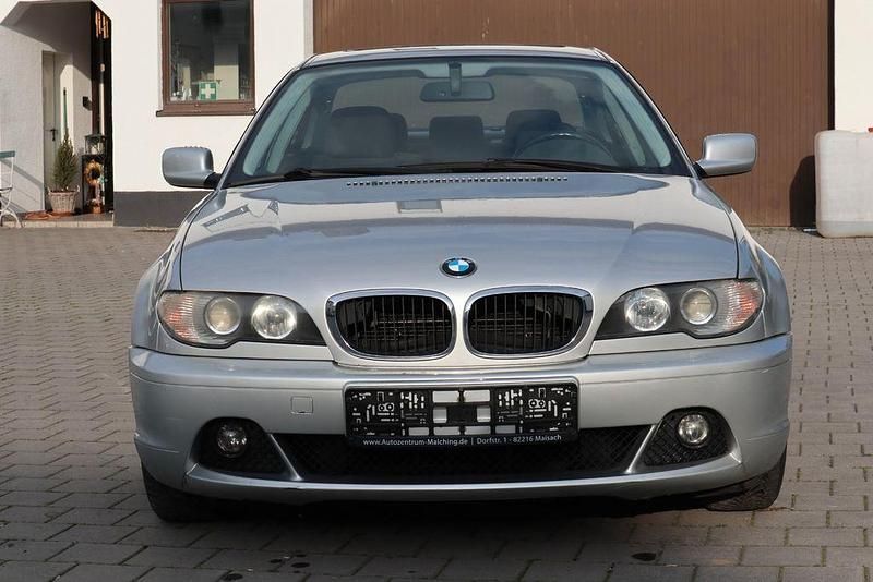 Gebraucht BMW 318 143 PS (105 kW) 2004 Silber Coupé