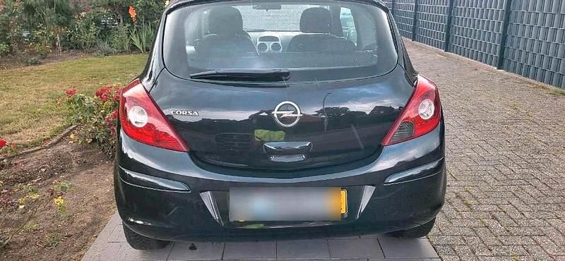 Schwarz Gebraucht 2013 Opel Corsa Kleinwagen | 2.745 € (Guter Preis) - Bild 1/4