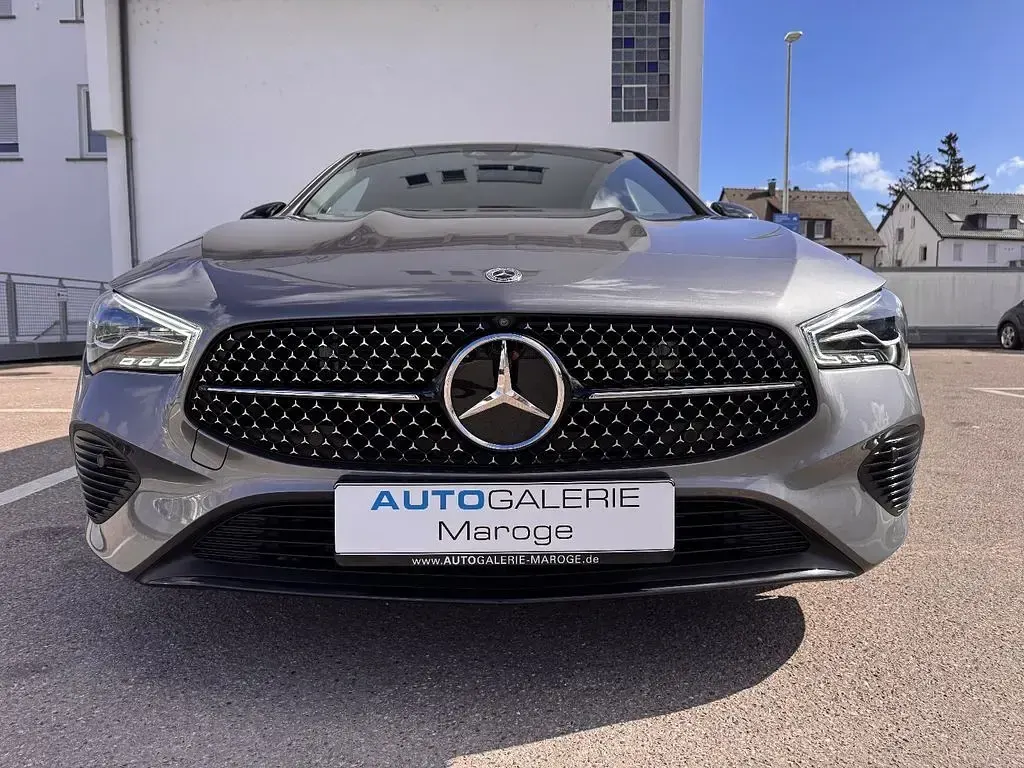Gebraucht Mercedes CLA200 150 PS (110 kW) 2023 Grau Coupé