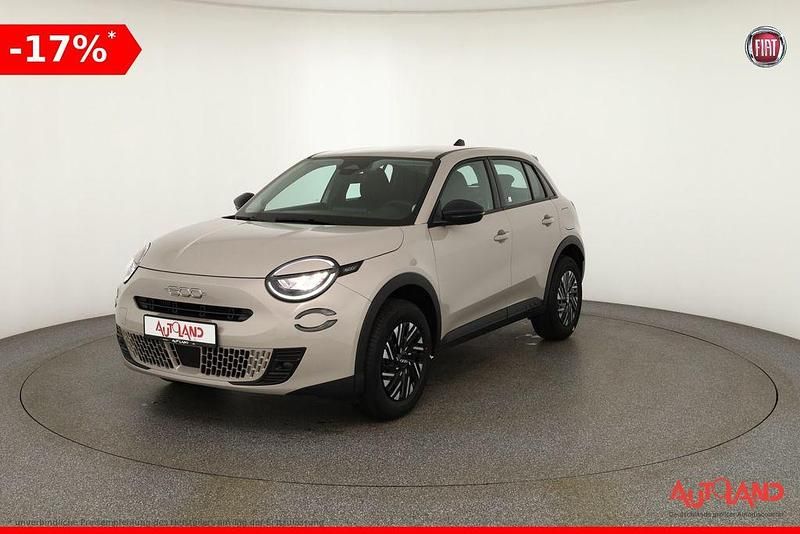 Neu Fiat 600 145 PS (106 kW) 2026 Beige SUV