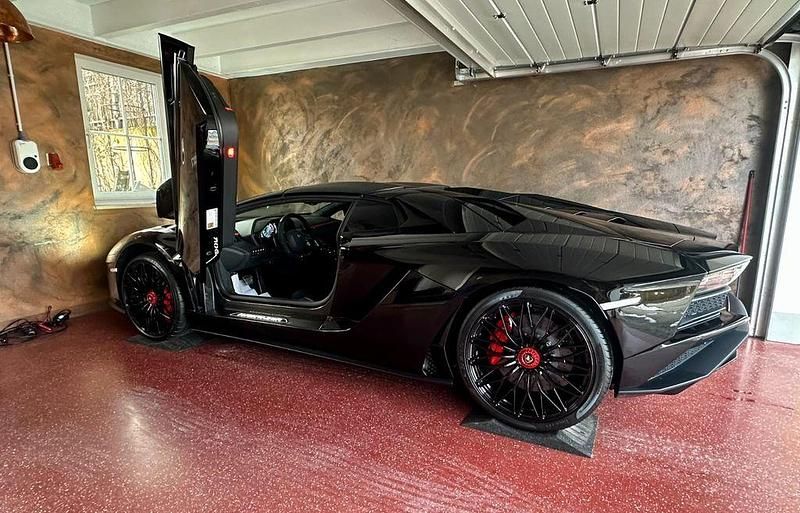 Gebraucht Lamborghini Aventador 741 PS (545 kW) 2018 Schwarz Cabrio