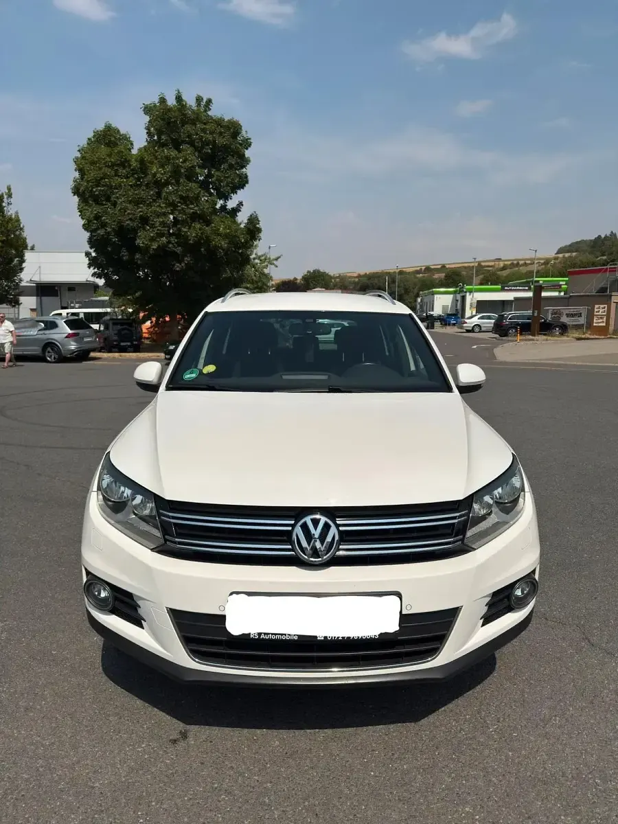 Gebraucht VW Tiguan Life 140 PS (102 kW) 2013 Weiß SUV