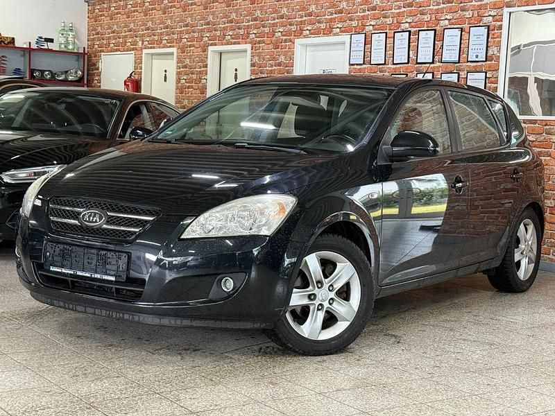 Gebraucht Kia Ceed EX 109 PS (80 kW) 2008 Schwarz Kleinwagen