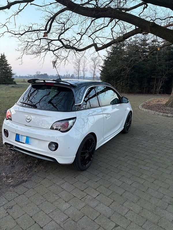 Gebraucht Opel Adam S 150 PS (110 kW) 2016 Weiß Kleinwagen