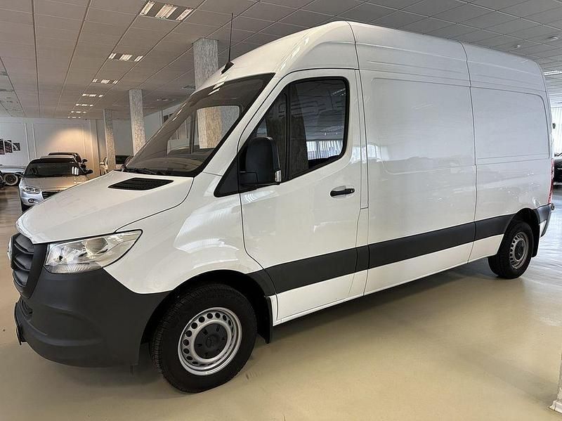 Gebraucht Mercedes Sprinter 150 PS (110 kW) 2024 Arktikweiss Van