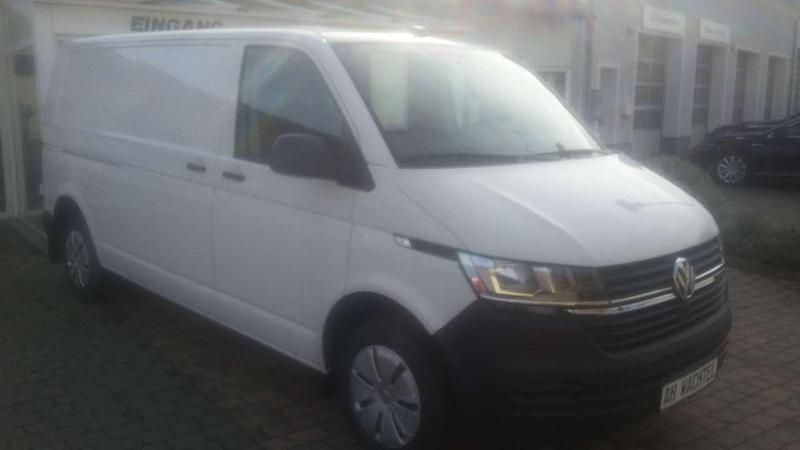 Gebraucht VW Transporter 110 PS (80 kW) 2023 Candyweiß Van