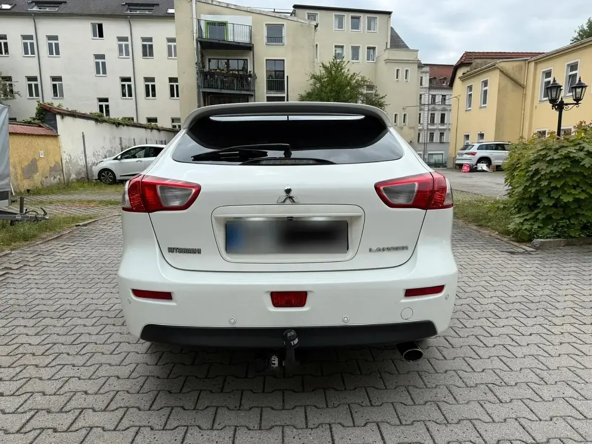 Gebraucht Mitsubishi Lancer 143 PS (105 kW) 2009 Weiß Limousine