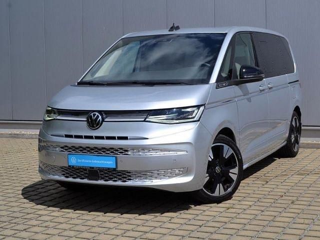 Gebraucht VW Multivan Style 150 PS (110 kW) 2023 Silber Van