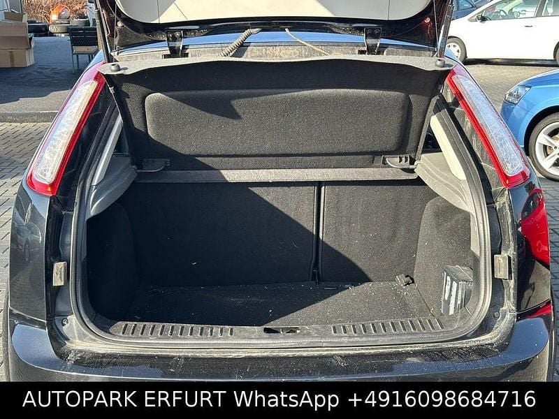 Gebraucht Ford Focus 101 PS (74 kW) 2011 Schwarz Limousine