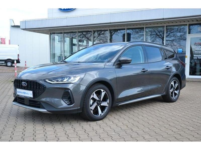 Gebraucht Ford Focus Active X 155 PS (114 kW) 2023 Magneticgrau (metallic) (metallic) Kombi