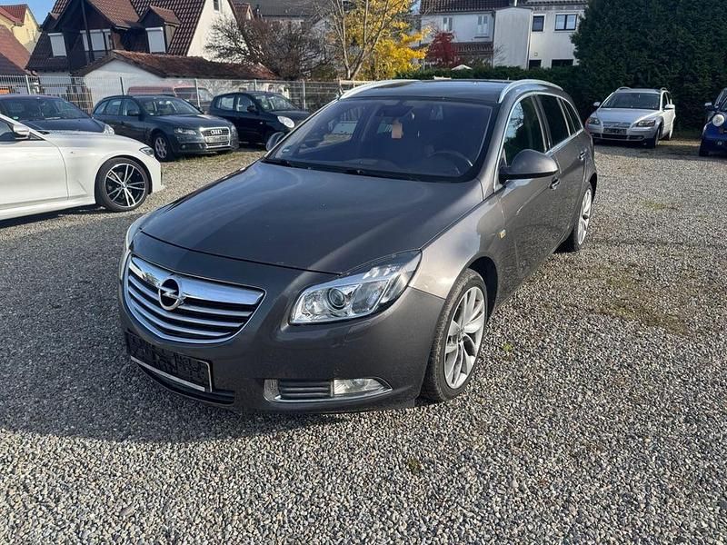 Grau Gebraucht 2011 Opel Insignia Innovation Kombi | 2.900 € (Superpreis) - Bild 1/4