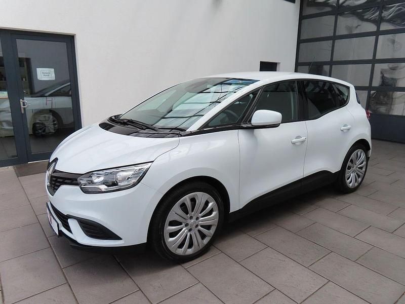 Weiß Gebraucht 2018 Renault Scénic IV Life Van / Kleinbus | 10.900 € (Superpreis) - Bild 1/4