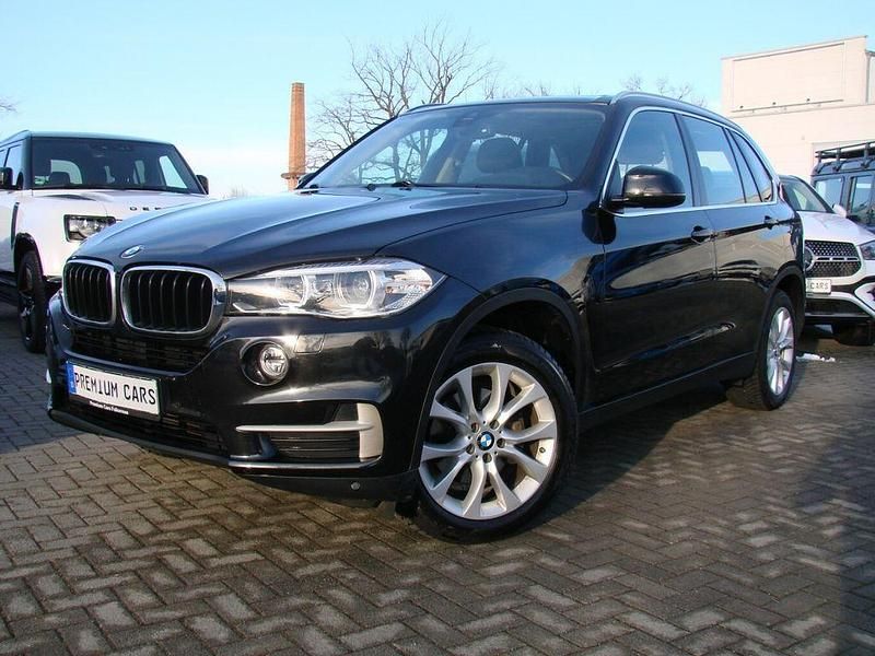 Gebraucht BMW X5 Sport Line 231 PS (169 kW) 2017 Black sapphire metallic (metallic) SUV