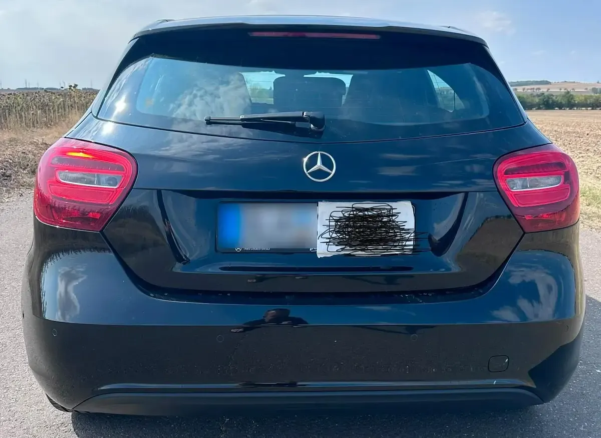 Gebraucht Mercedes A180 109 PS (80 kW) 2017 Schwarz Kleinwagen