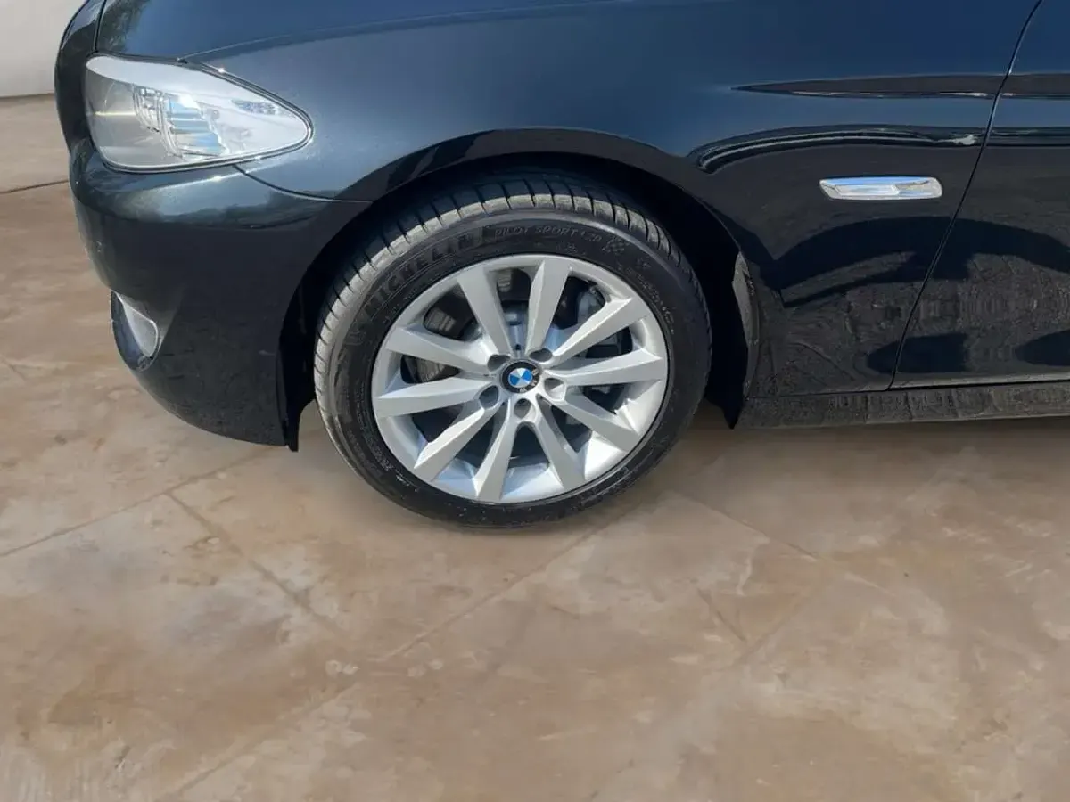 Occasion BMW 530 258 ch (189 kW) 2013 Noir Break