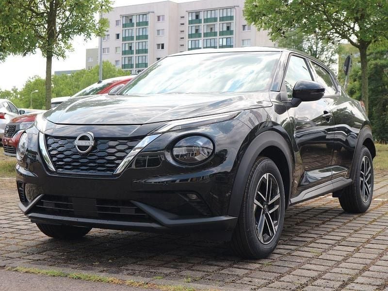 Neu Nissan Juke N-Connecta 114 PS (83 kW) 2025 Pearl black SUV