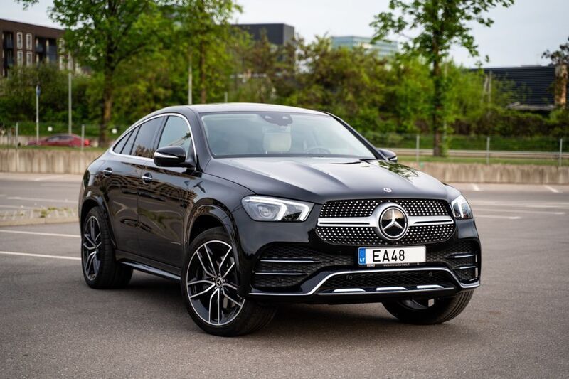 Schwarz Gebraucht 2023 Mercedes GLE350 Coupé | 74.000 € - Bild 1/4