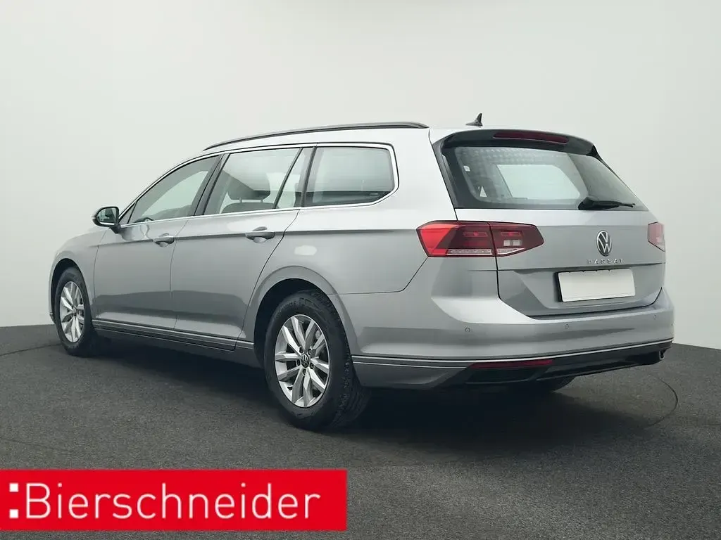 Gebraucht VW Passat Business 150 PS (110 kW) 2022 Silber Kombi