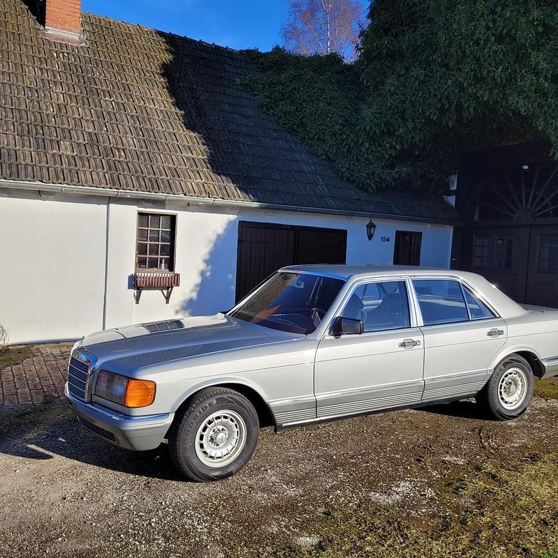 Gebraucht Mercedes 280 SE 185 PS (136 kW) 1982 Silber Limousine
