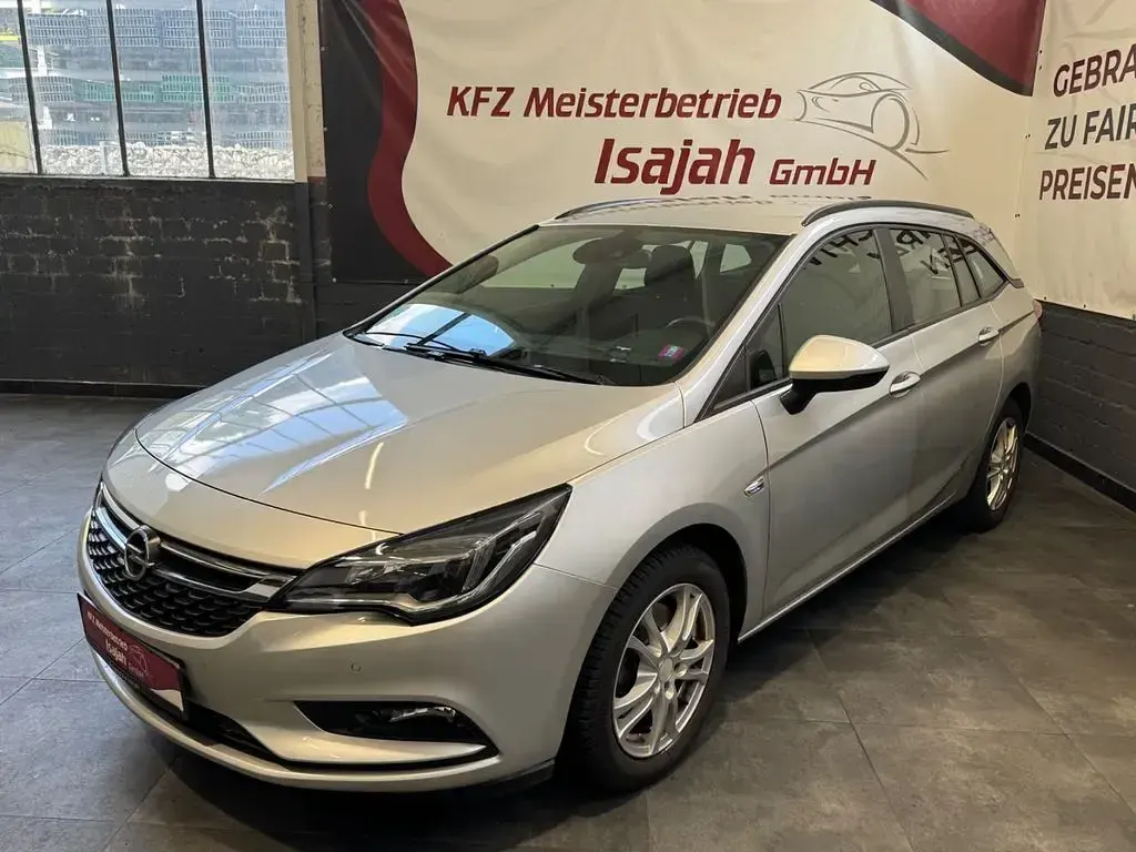 Gebraucht Opel Astra Business 136 PS (100 kW) 2019 Silber Kombi